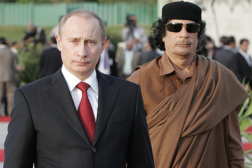 vladimir_putin_with_muammar_gaddafi-2